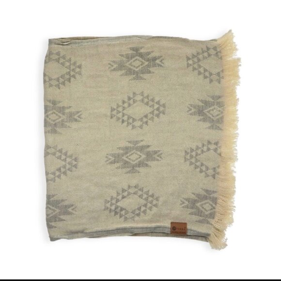 Terra Fall Scarves Collection Beige Aztec Print Open Scarf, NWT - Picture 2 of 14